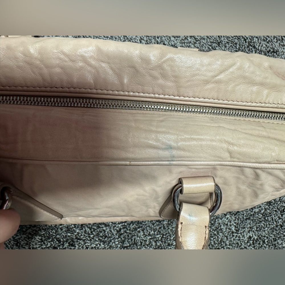 Prada vintage leather handbag - Picture 9 of 17